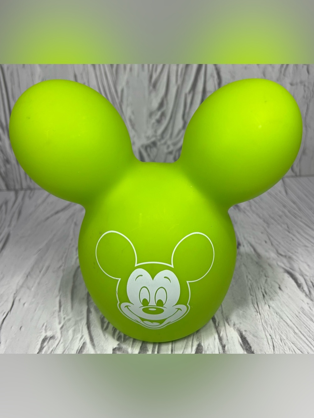 Disney World Parks Mickey Mouse Play in the Park Light-Up Balloon Fig Green